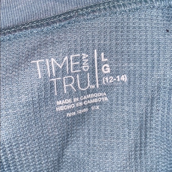 Sweater - Picture 3 of 3